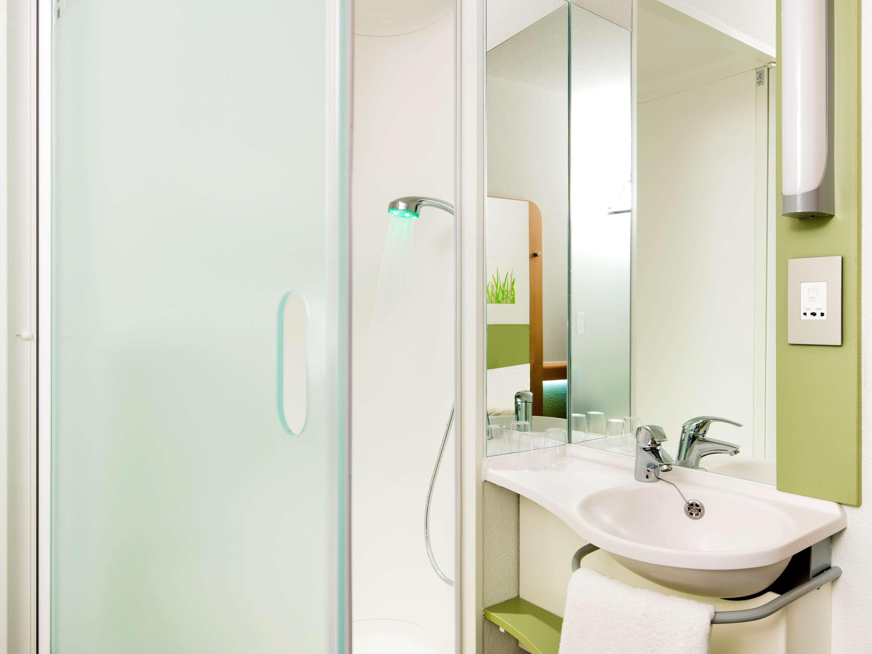 Ibis Budget London Whitechapel - Brick Lane Exterior foto